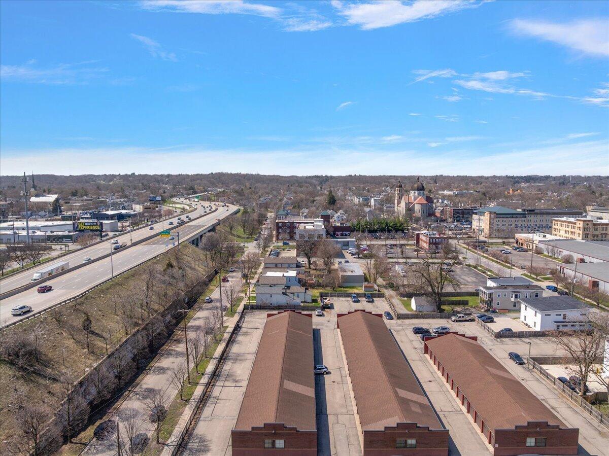 600 Broadway Avenue NW Grand Rapids MI 49504