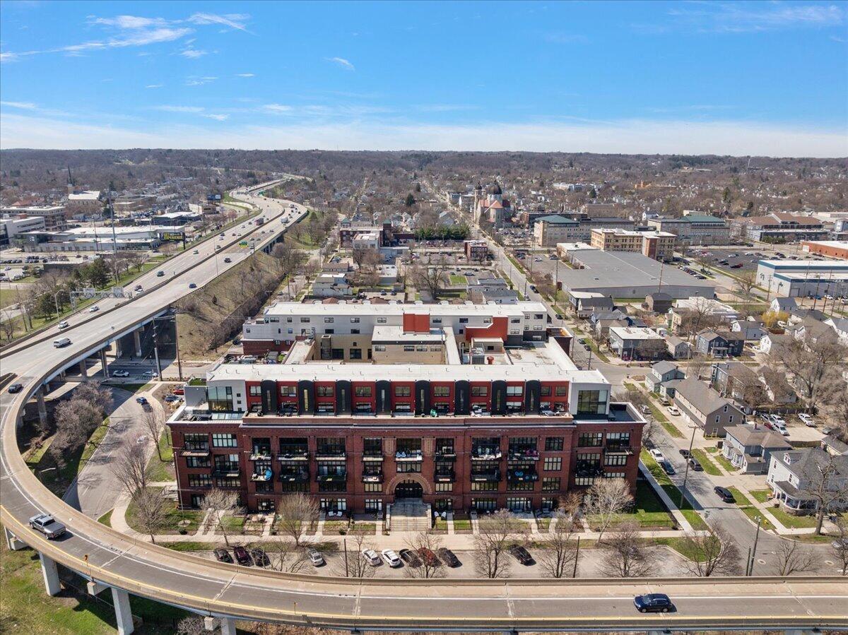 600 Broadway Avenue NW Grand Rapids MI 49504
