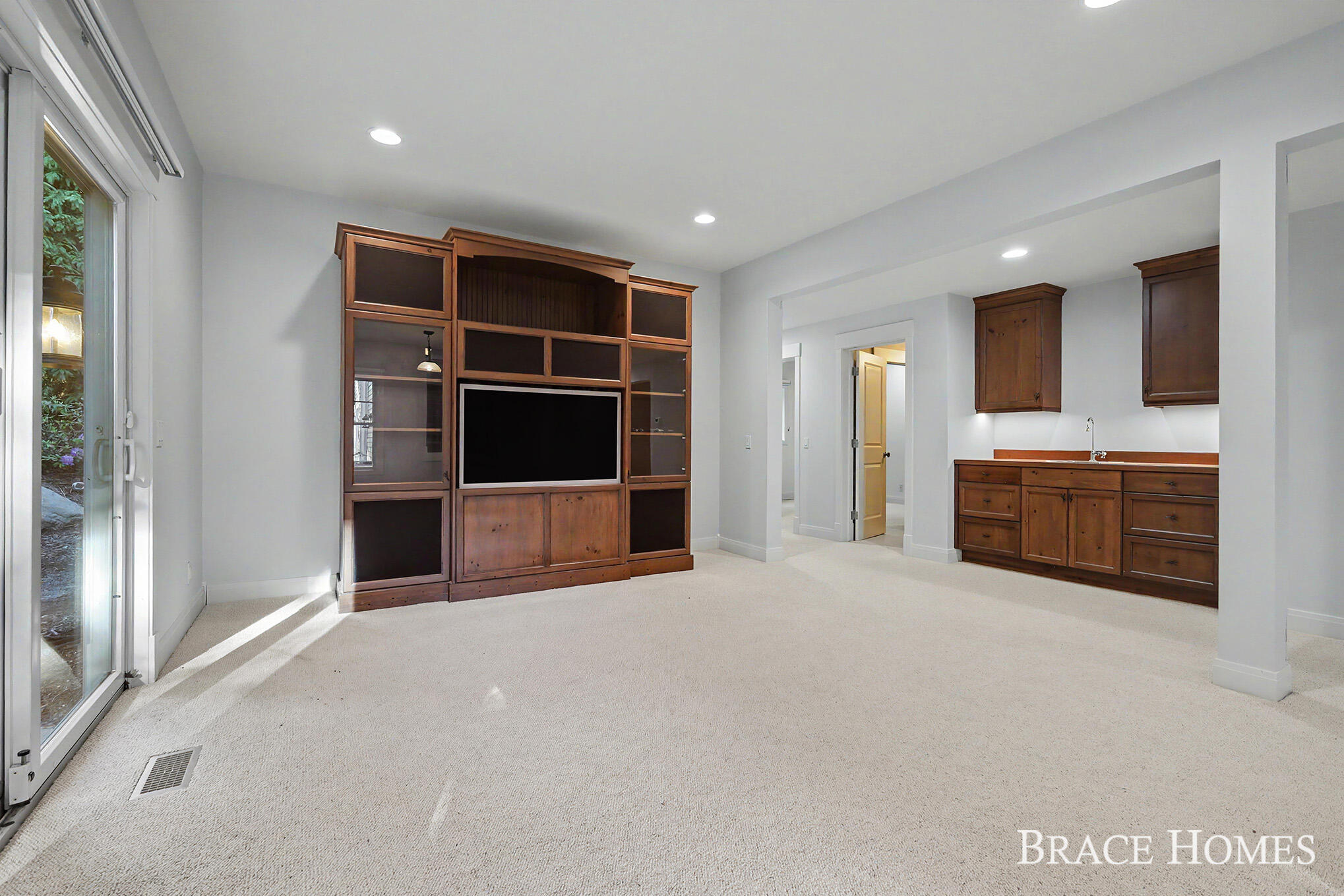 4470 Oak Arbor Drive NE Grand Rapids MI 49525