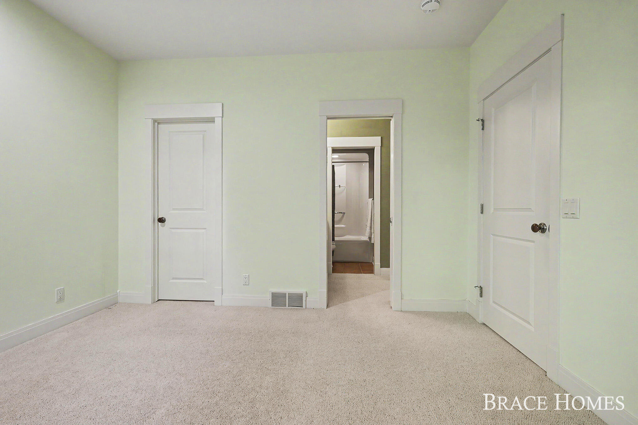 4470 Oak Arbor Drive NE Grand Rapids MI 49525