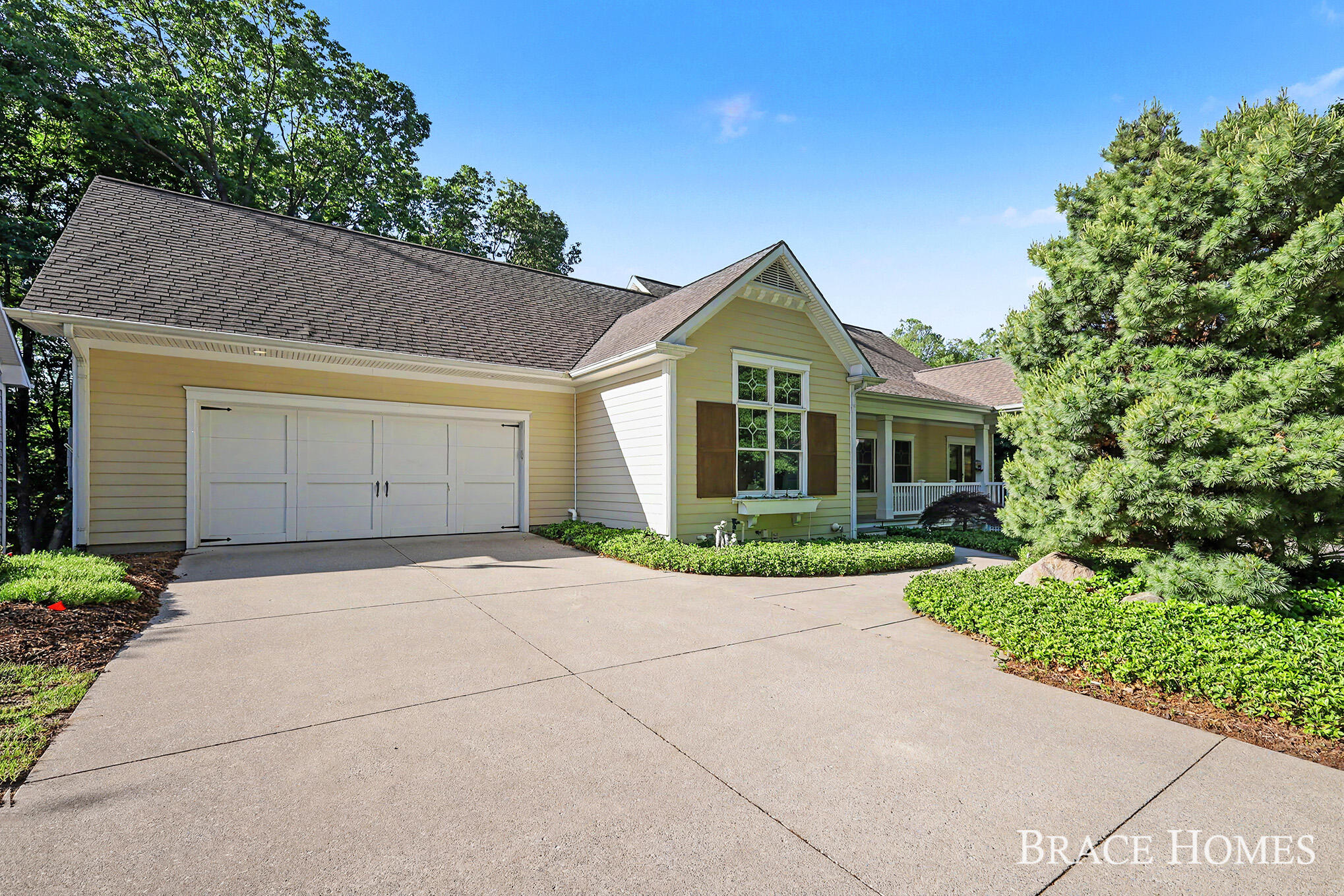 4470 Oak Arbor Drive NE Grand Rapids MI 49525