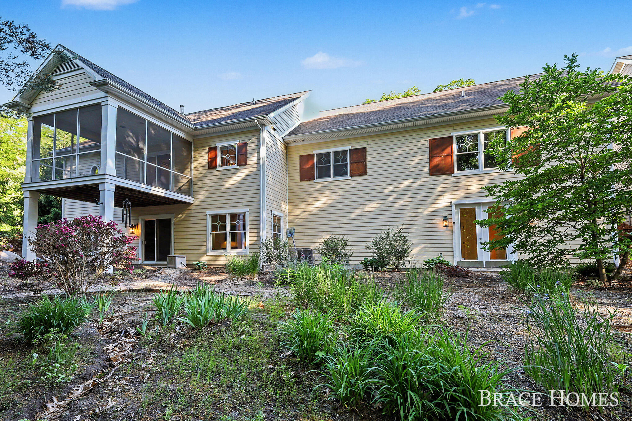 4470 Oak Arbor Drive NE Grand Rapids MI 49525