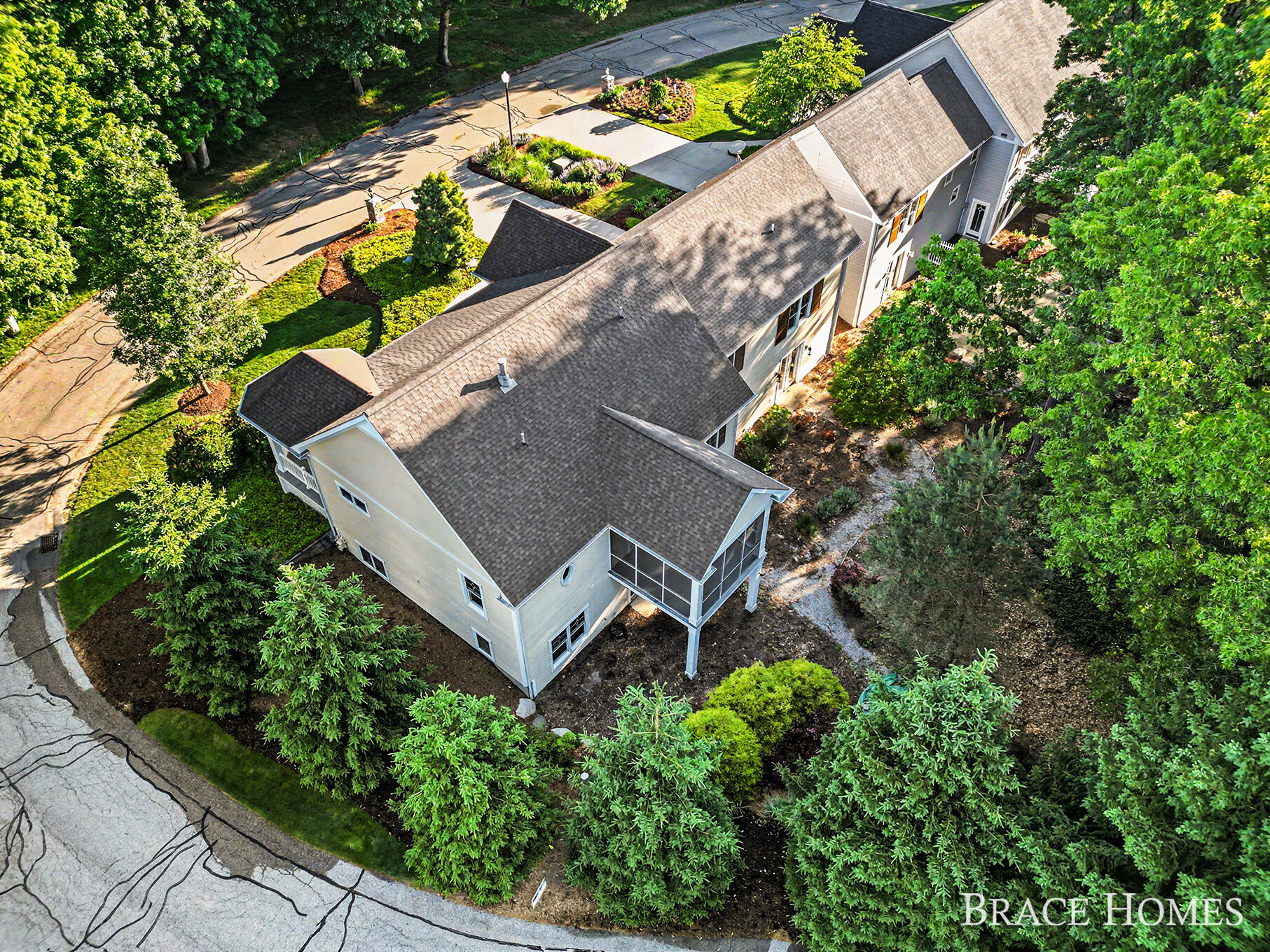 4470 Oak Arbor Drive NE Grand Rapids MI 49525