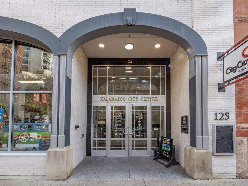 125 S Kalamazoo Mall Kalamazoo MI 49007