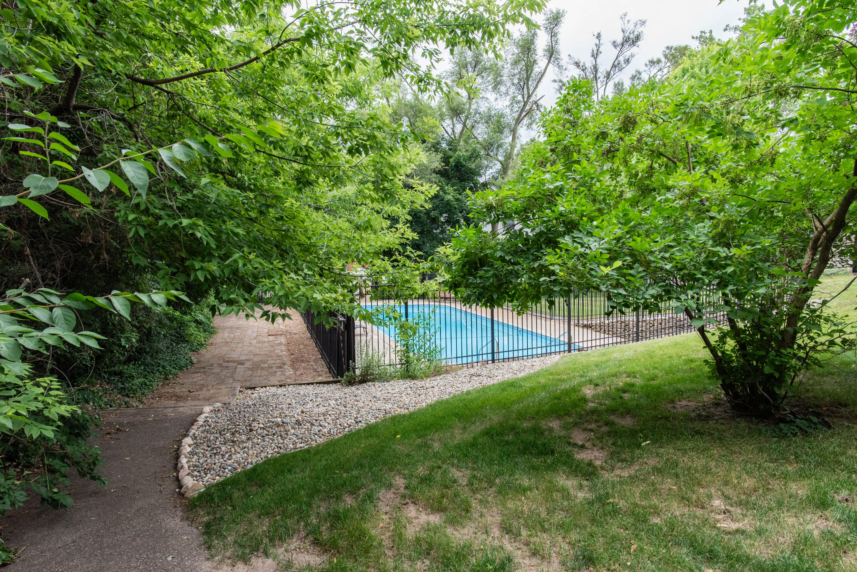 726 Garland Circle Kalamazoo MI 49008