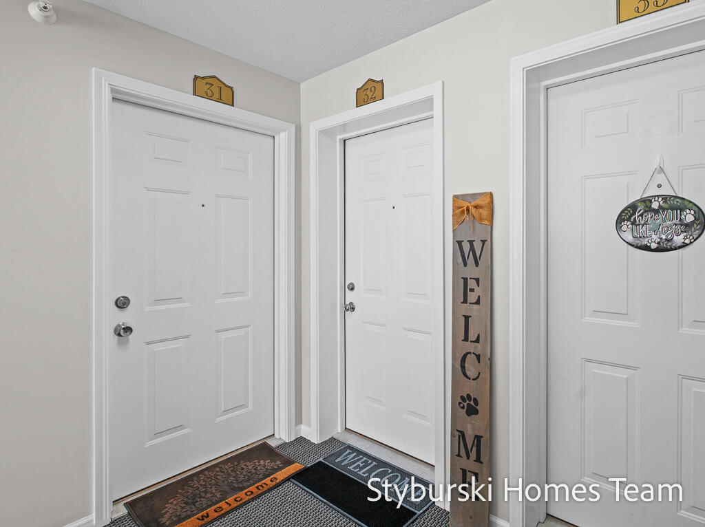 5877 Crosswinds Drive Norton Shores MI 49444