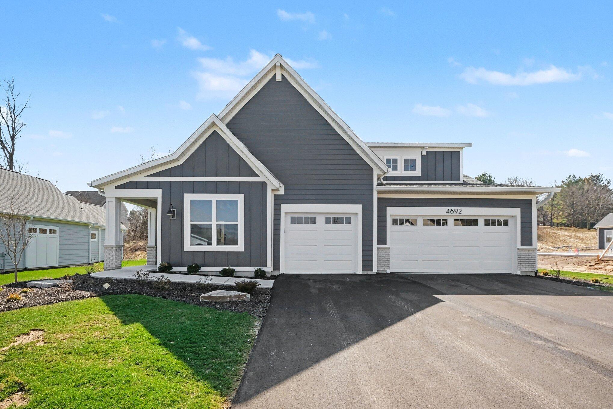 4692 Knapp Bluff Drive NE Grand Rapids MI 49525