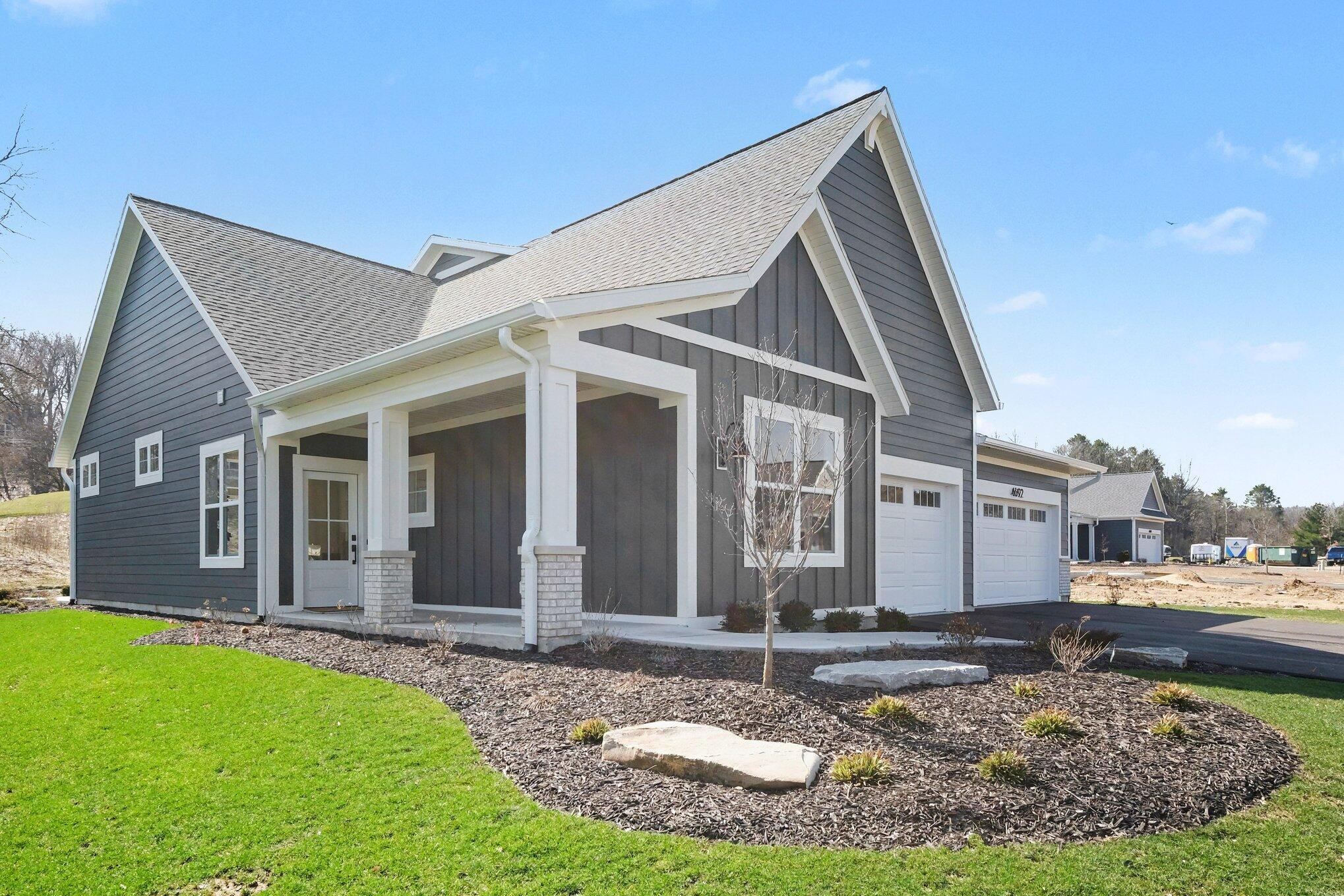 4692 Knapp Bluff Drive NE Grand Rapids MI 49525