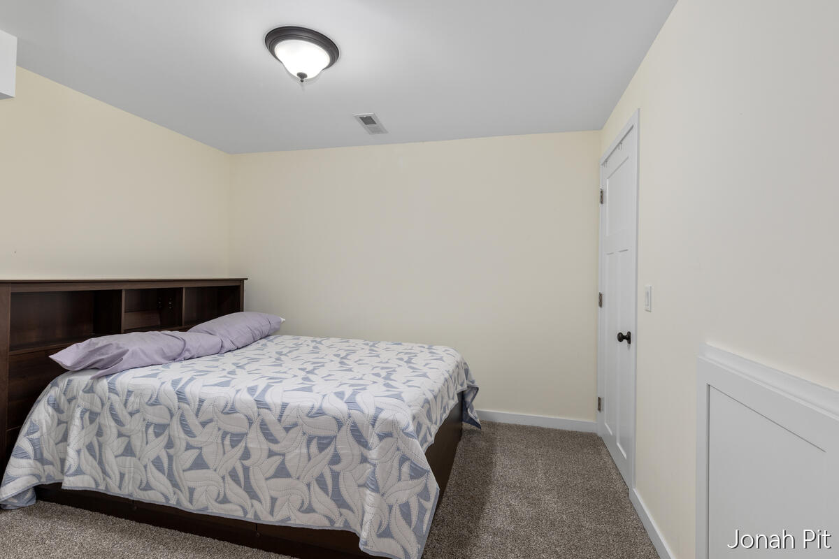 2436 E Collier Avenue SE Grand Rapids MI 49546