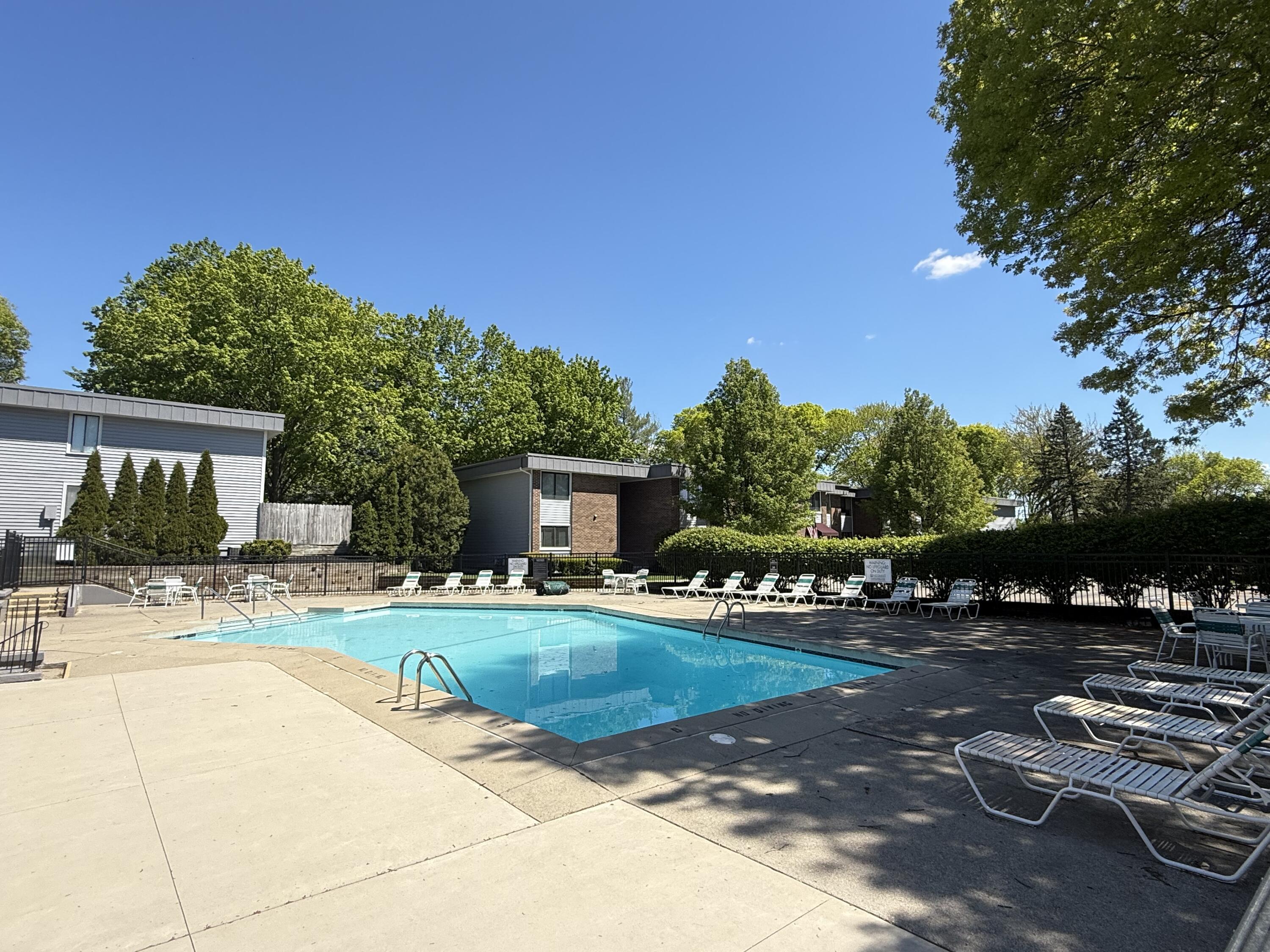 2436 E Collier Avenue SE Grand Rapids MI 49546