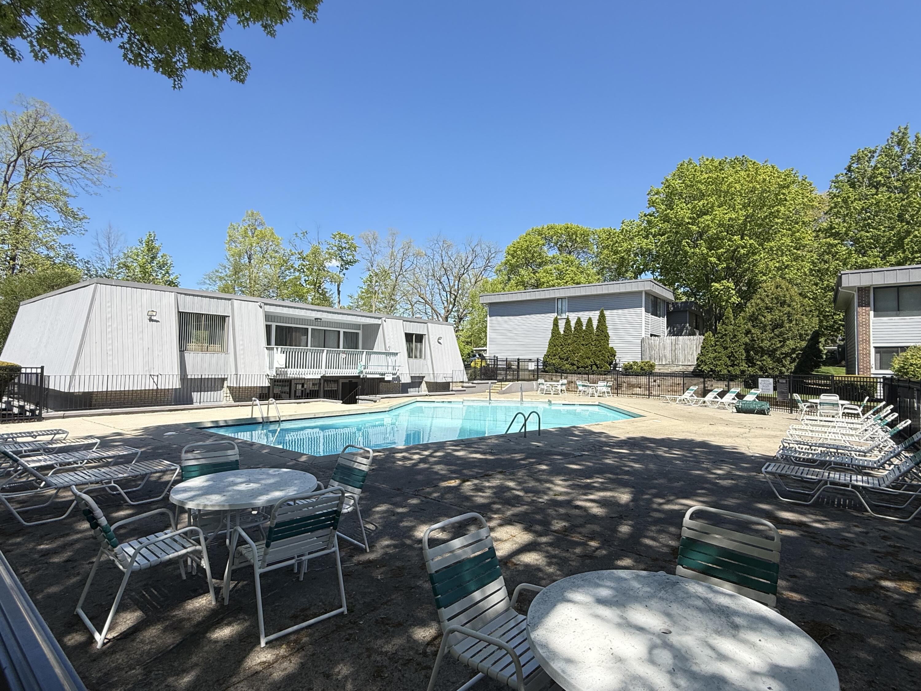 2436 E Collier Avenue SE Grand Rapids MI 49546