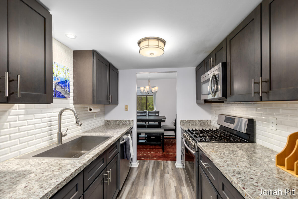 2436 E Collier Avenue SE Grand Rapids MI 49546