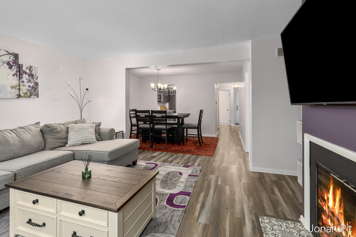 2436 E Collier Avenue SE Grand Rapids MI 49546