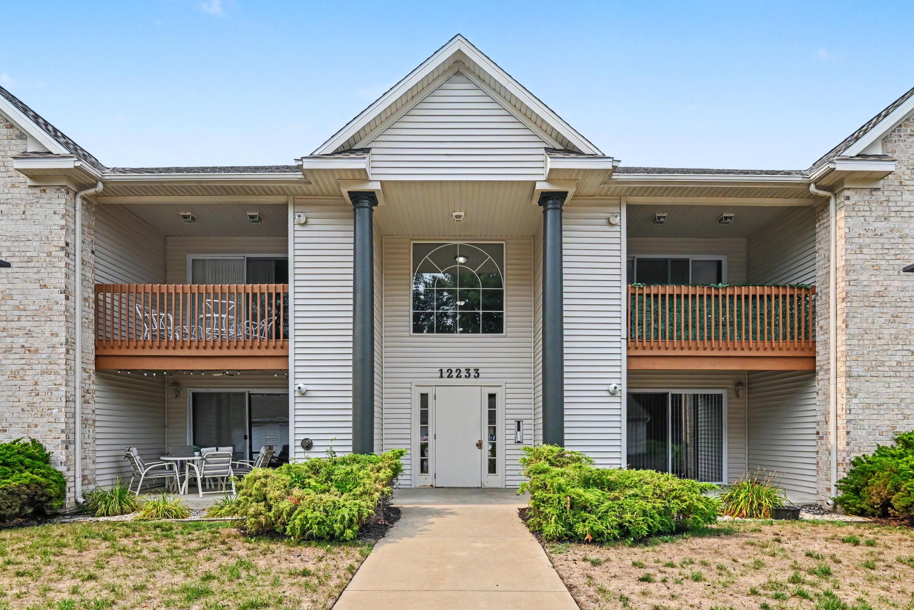 12233 S Crystal Waters Drive Holland MI 49424