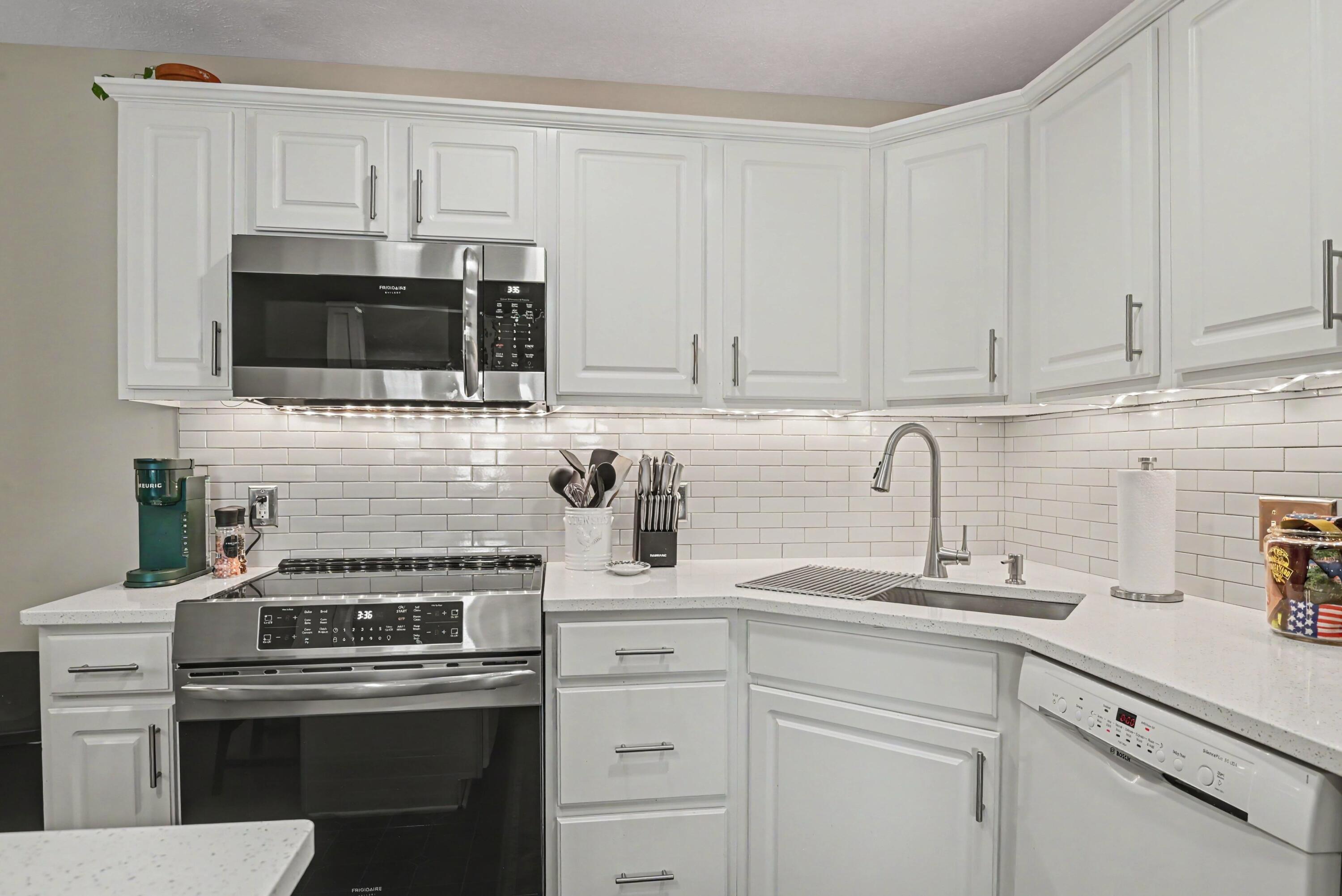12233 S Crystal Waters Drive Holland MI 49424