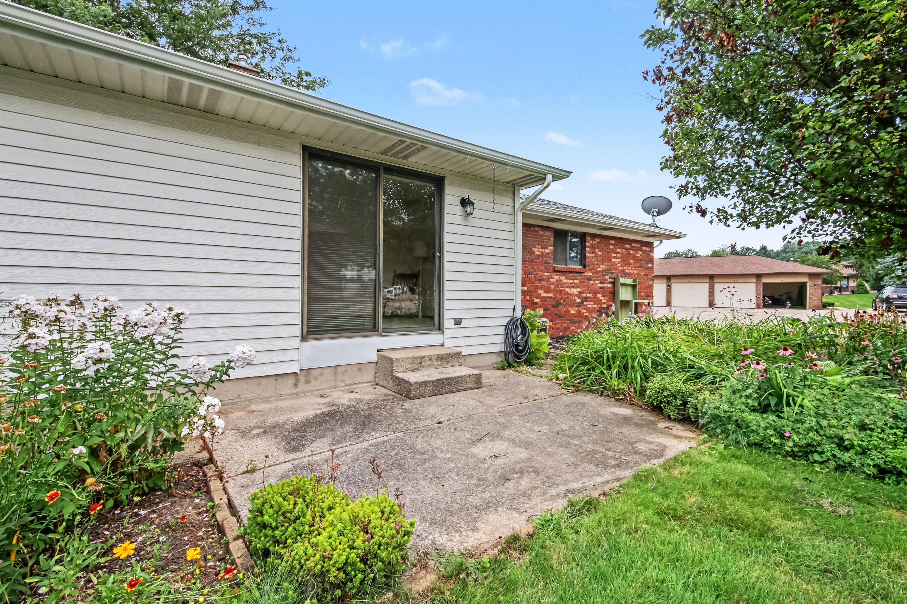8469 Elkwood Drive SW Byron Center MI 49315