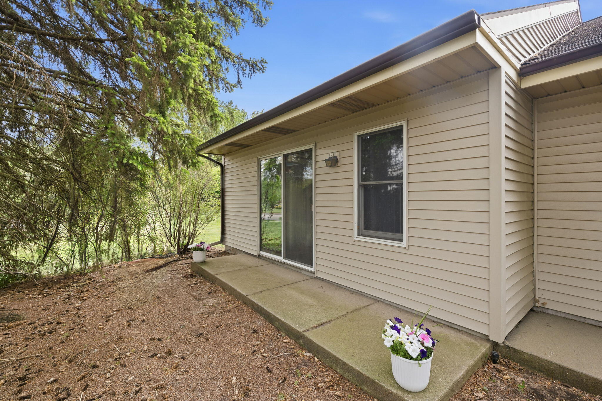 4182 Eastcastle Court SE Grand Rapids MI 49508