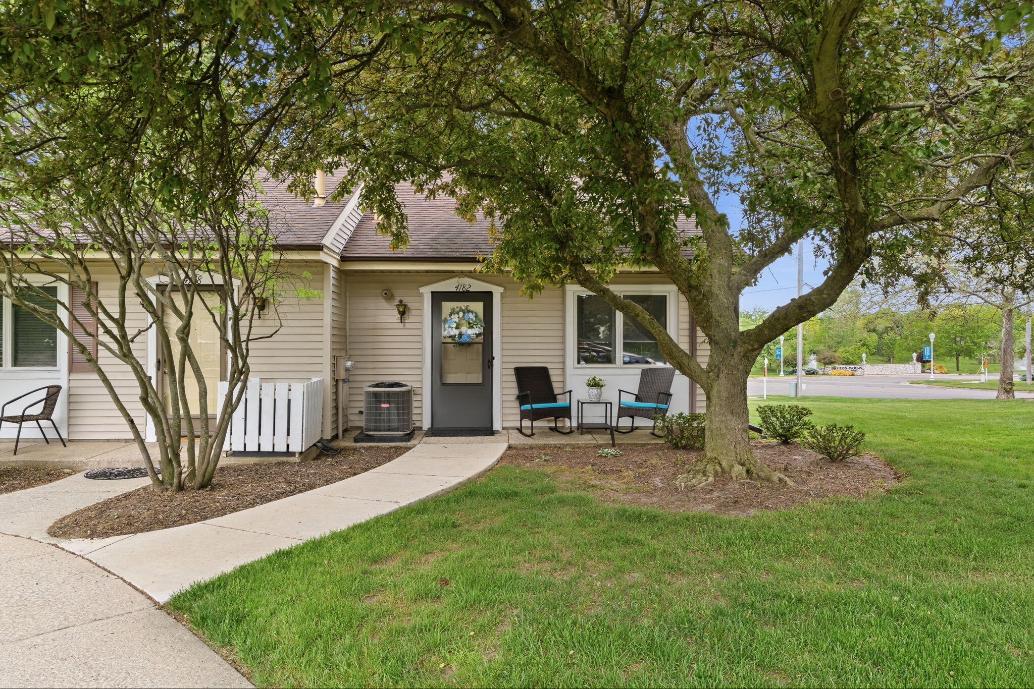 4182 Eastcastle Court SE Grand Rapids MI 49508