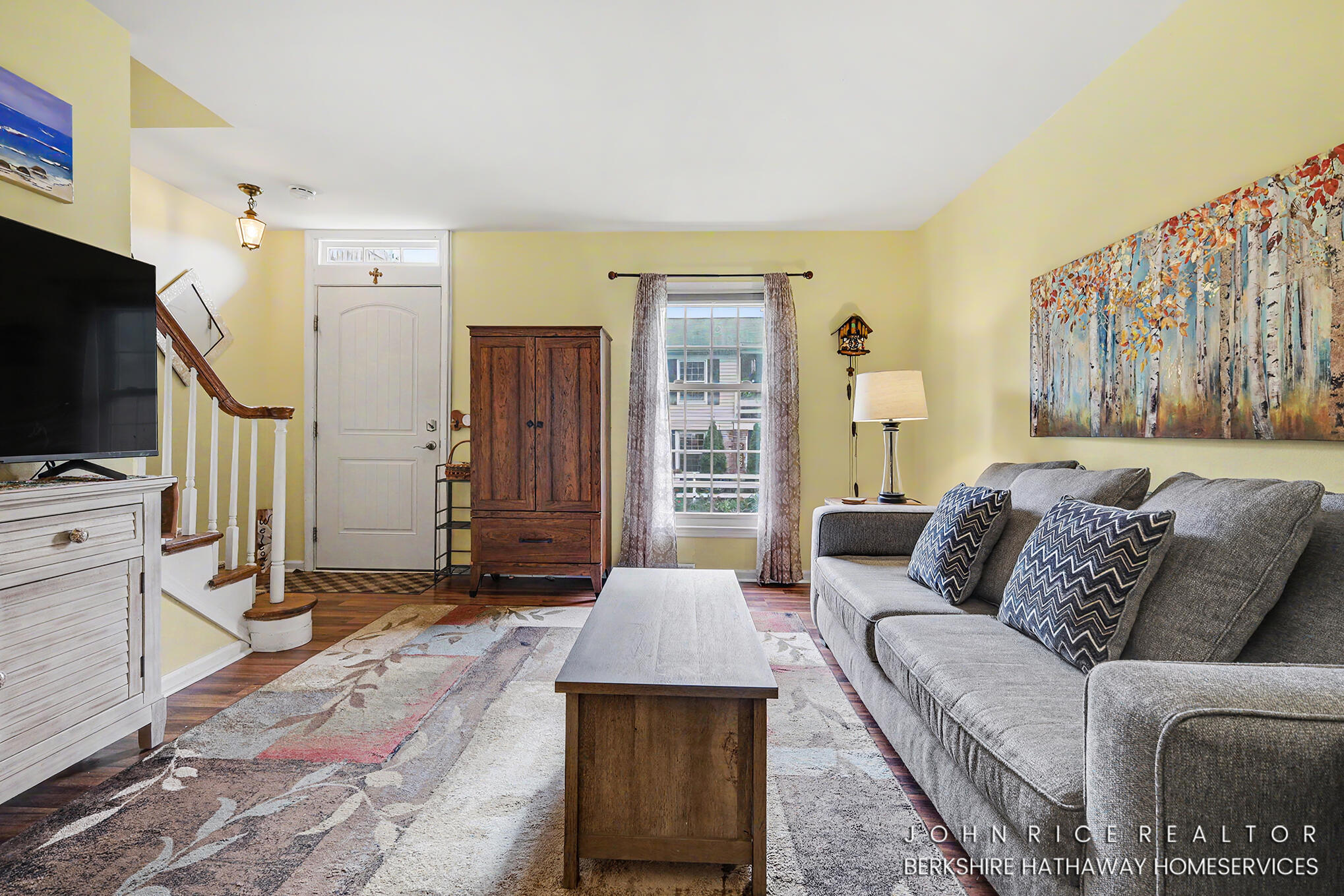 2466 Abbington Drive SE Grand Rapids MI 49506