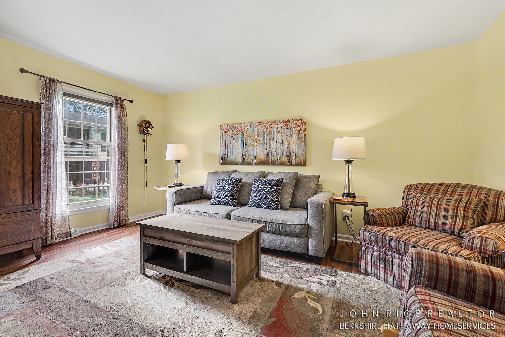 2466 Abbington Drive SE Grand Rapids MI 49506