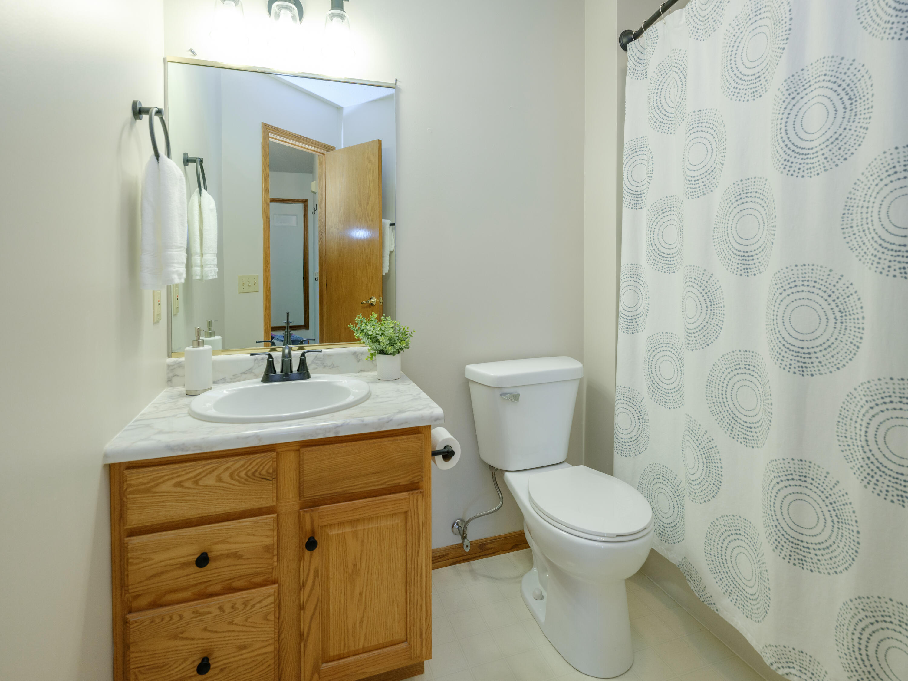 2912 Hunters Place Kalamazoo MI 49048