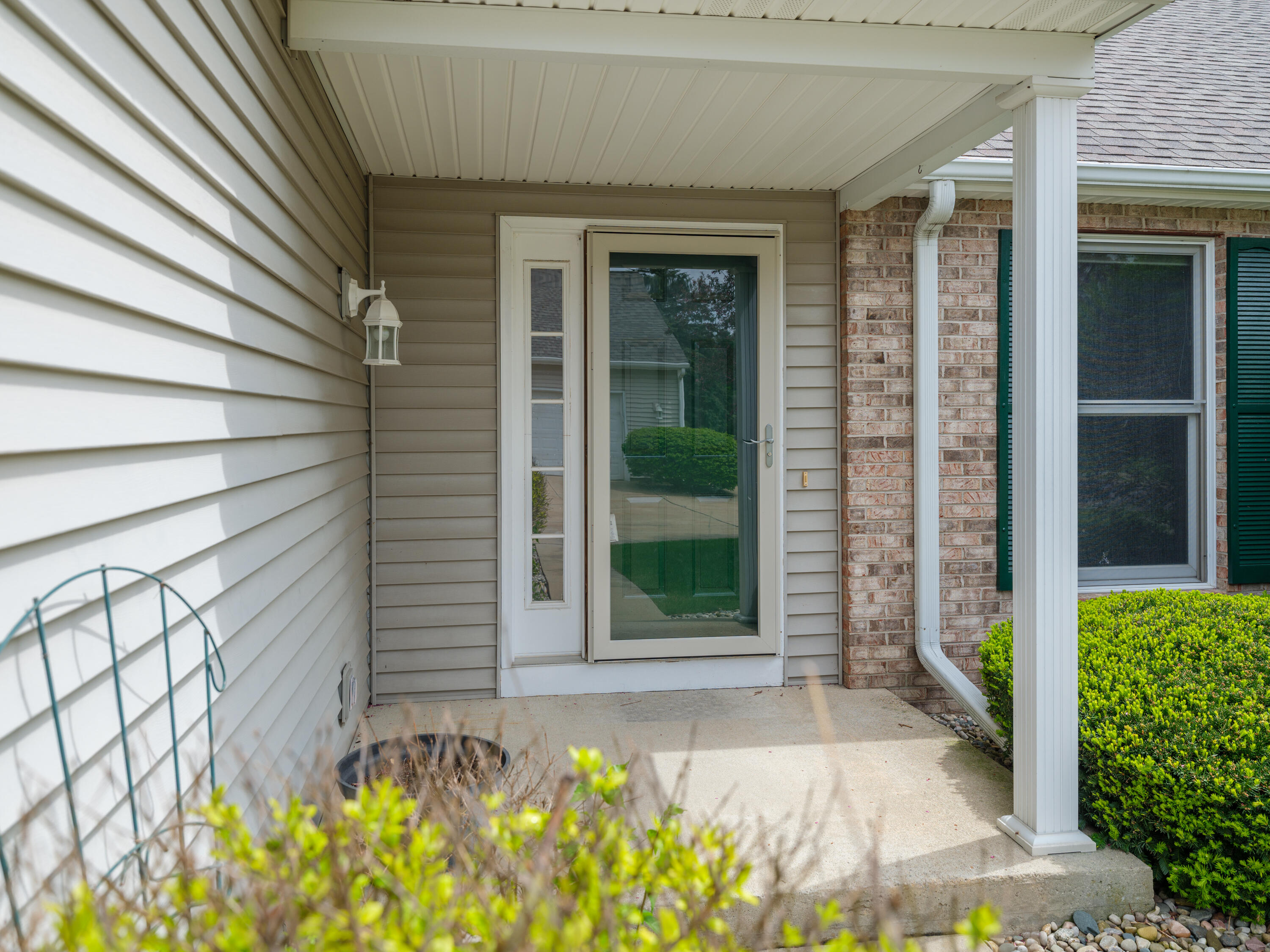 2912 Hunters Place Kalamazoo MI 49048
