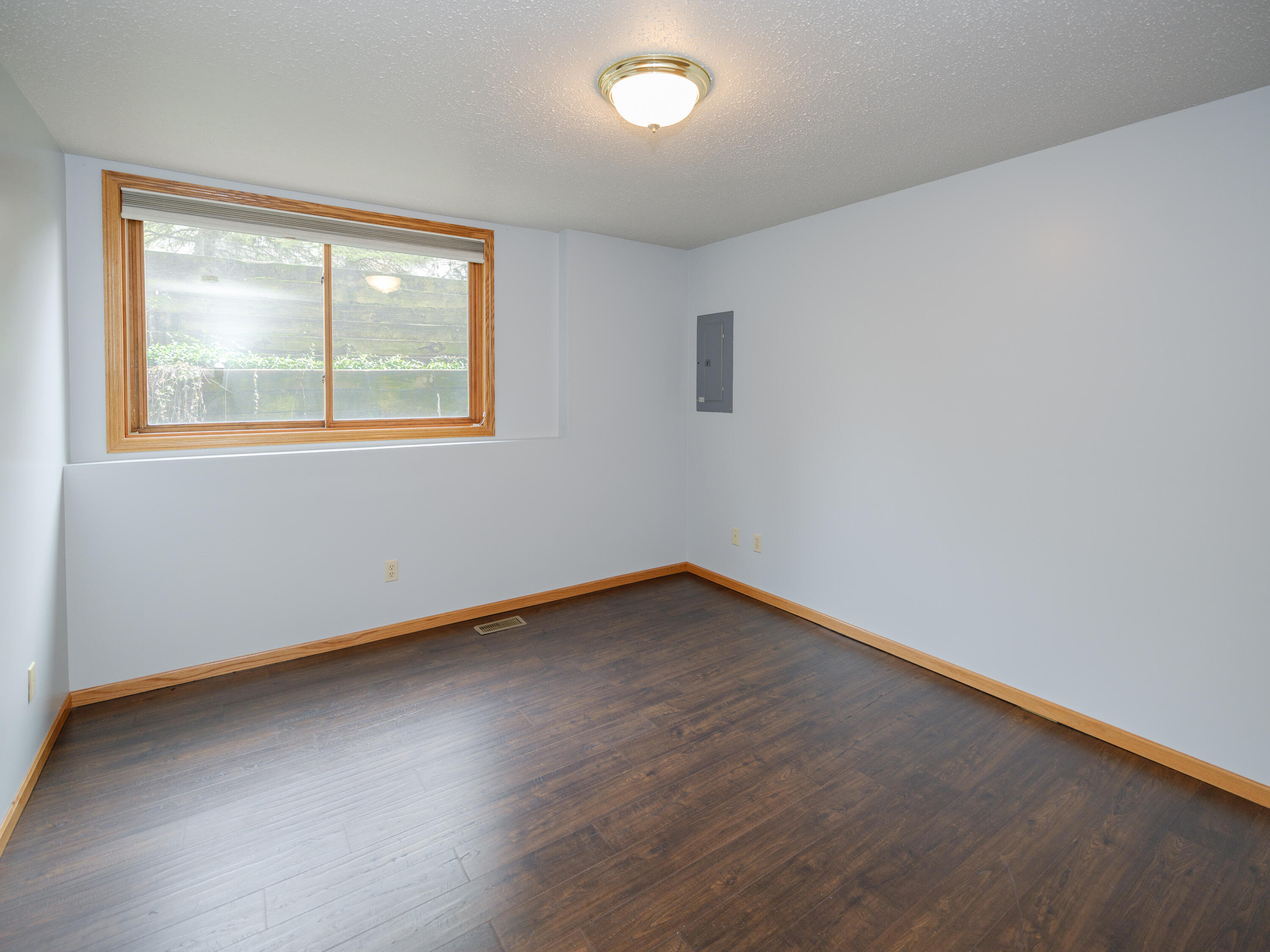 2912 Hunters Place Kalamazoo MI 49048
