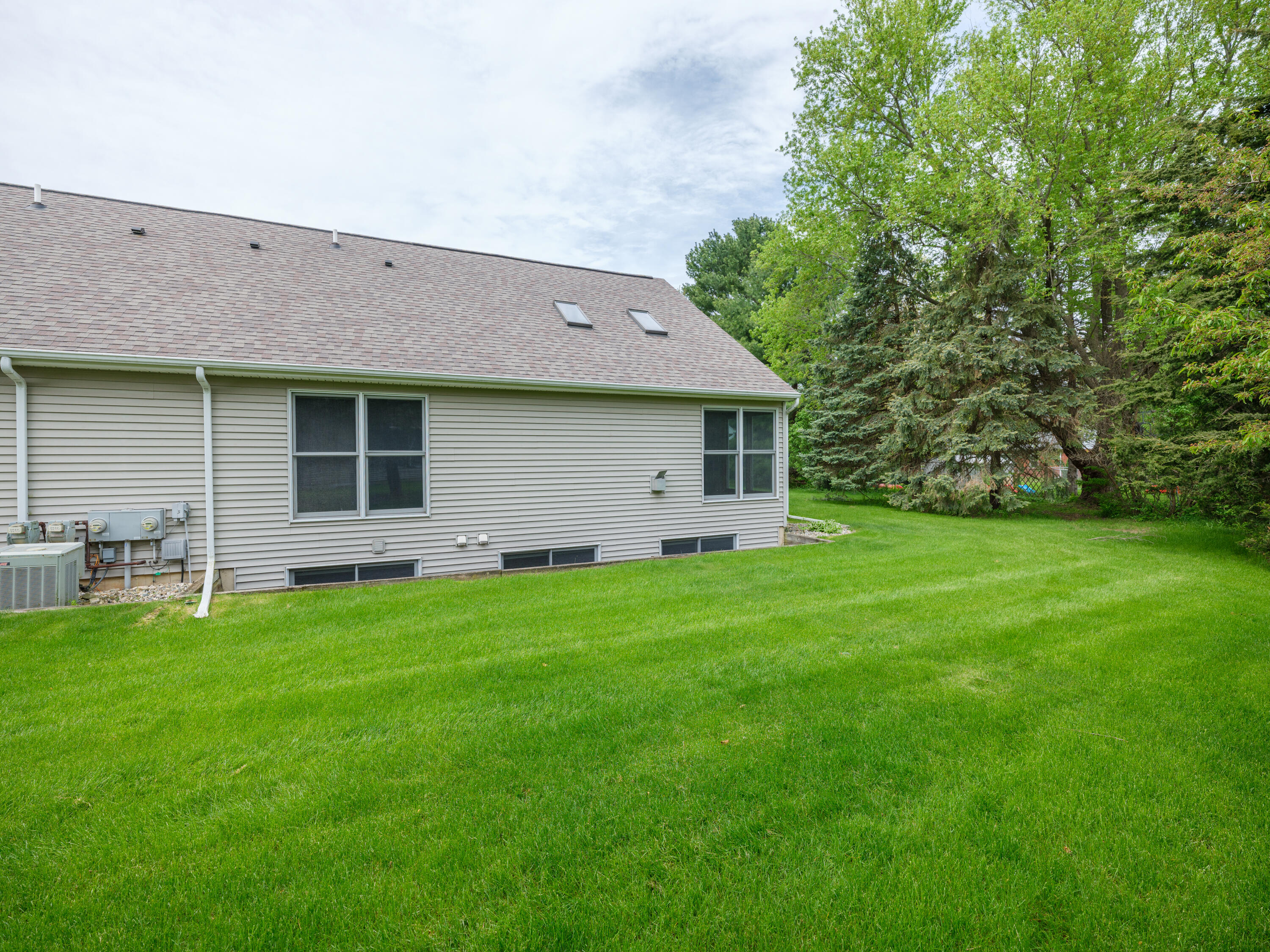 2912 Hunters Place Kalamazoo MI 49048