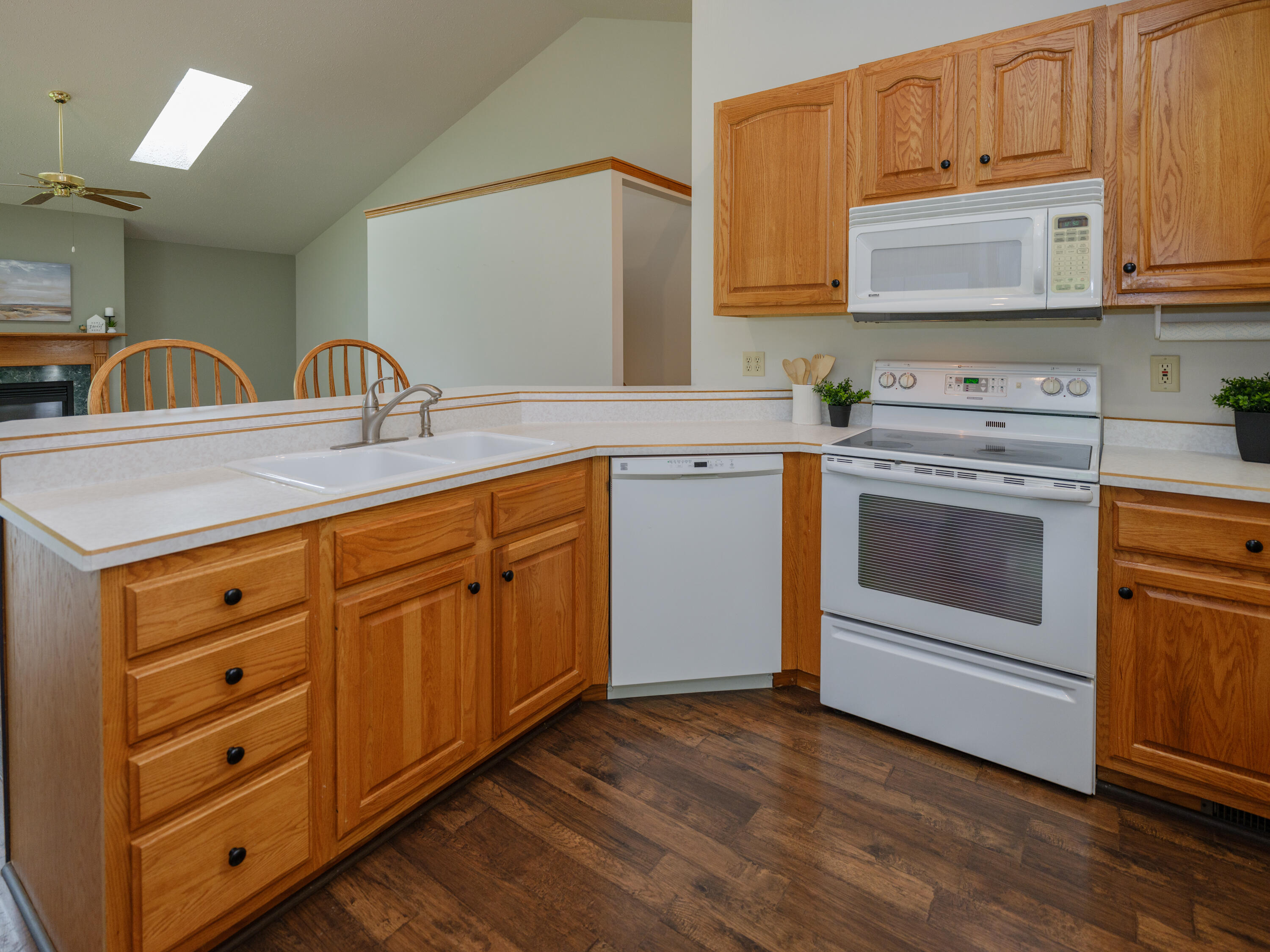 2912 Hunters Place Kalamazoo MI 49048