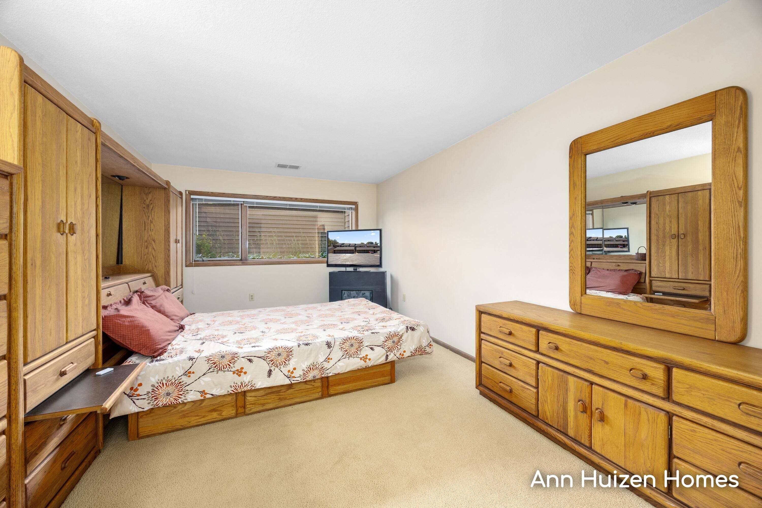 1747 Ottawa Beach Road Holland MI 49424