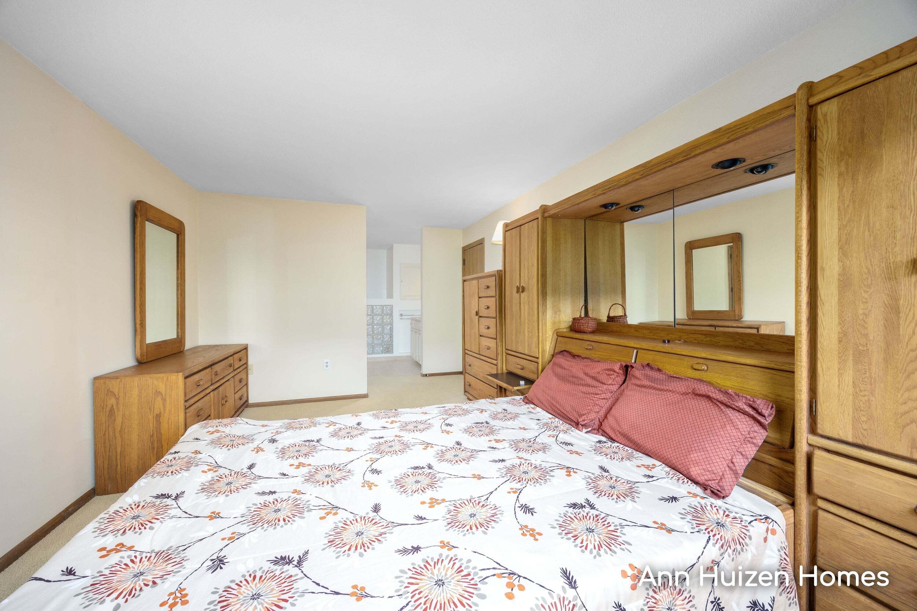 1747 Ottawa Beach Road Holland MI 49424