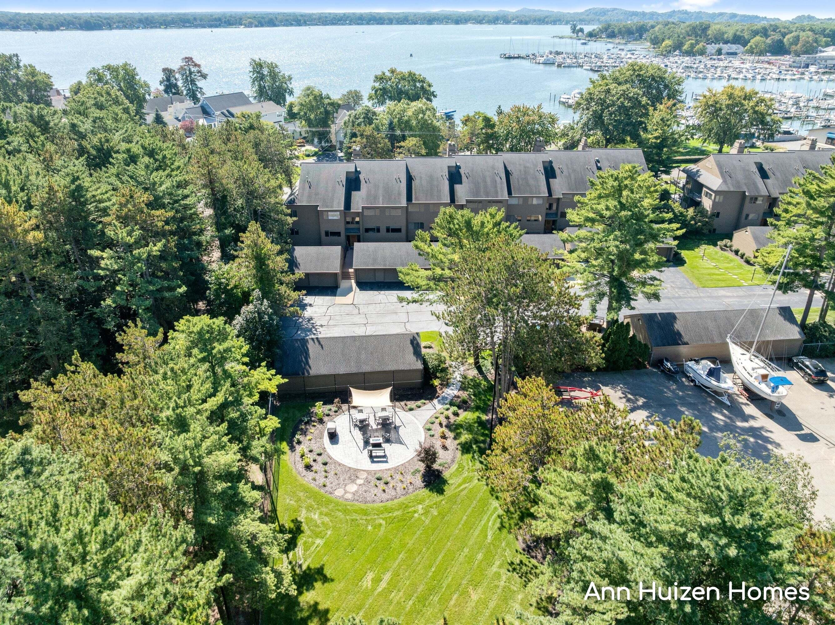 1747 Ottawa Beach Road Holland MI 49424