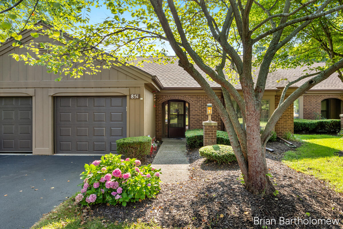 851 Millbridge Avenue Holland MI 49423