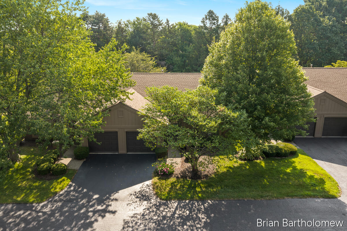 851 Millbridge Avenue Holland MI 49423