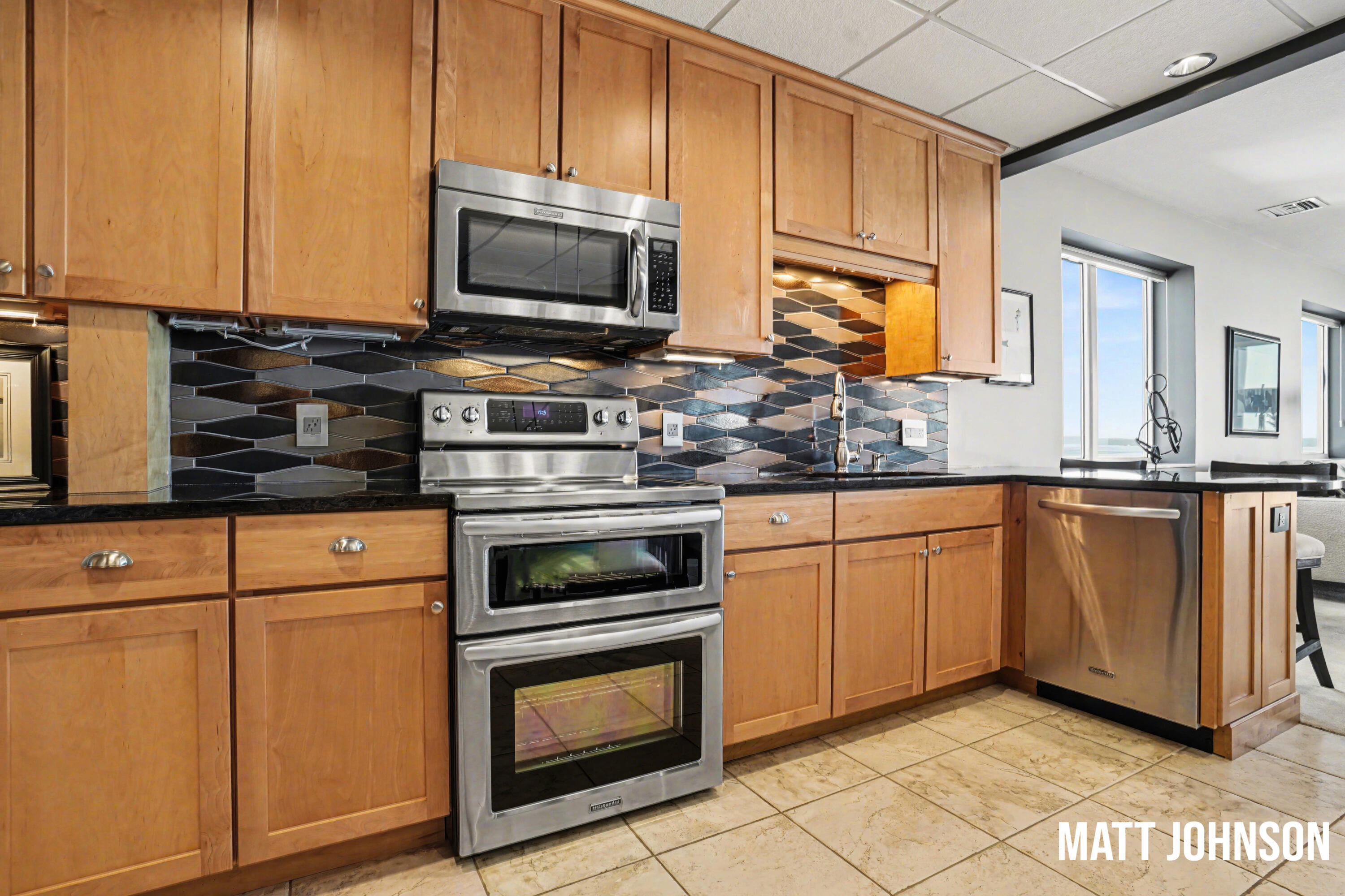2964 Lakeshore Drive Muskegon MI 49441