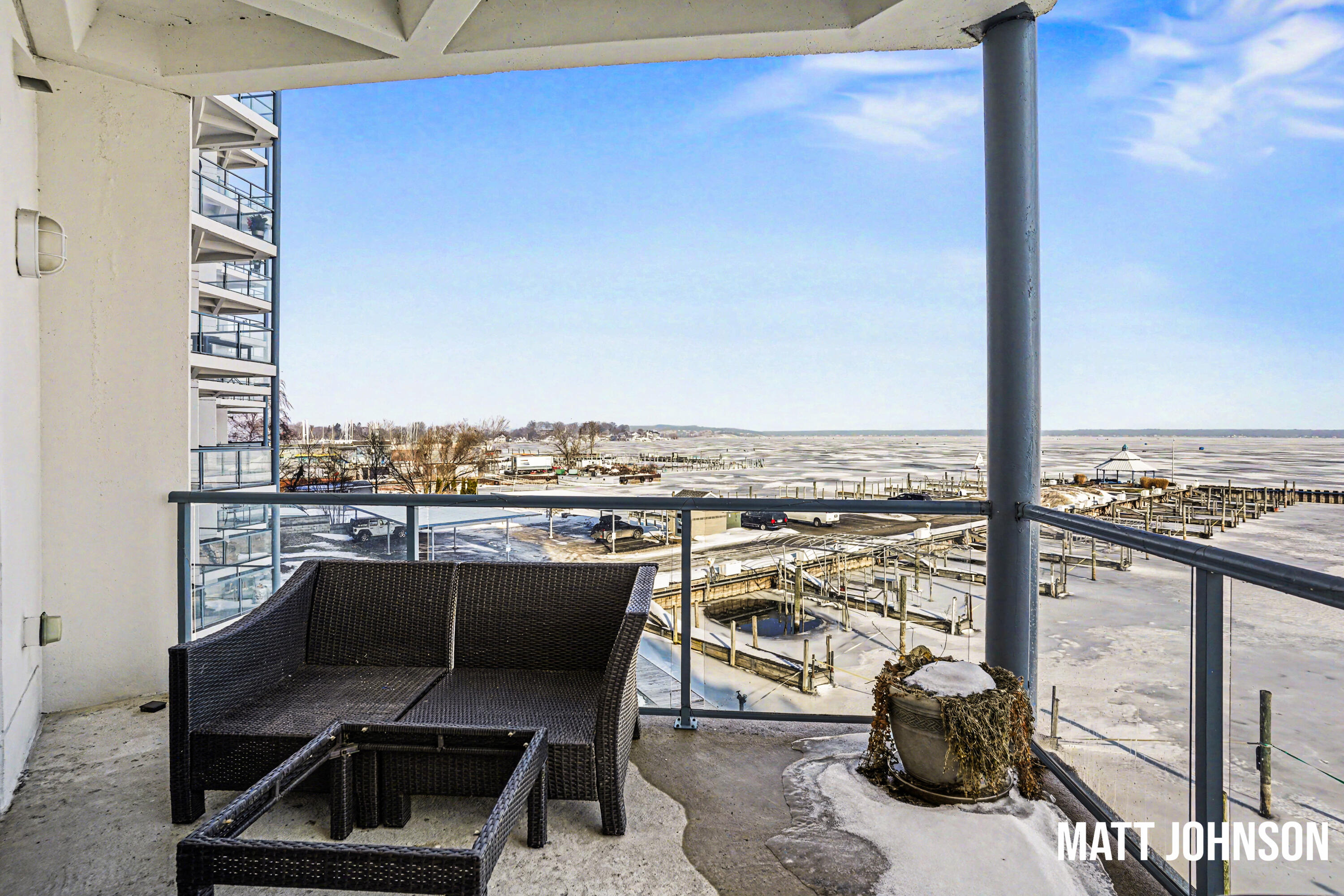 2964 Lakeshore Drive Muskegon MI 49441