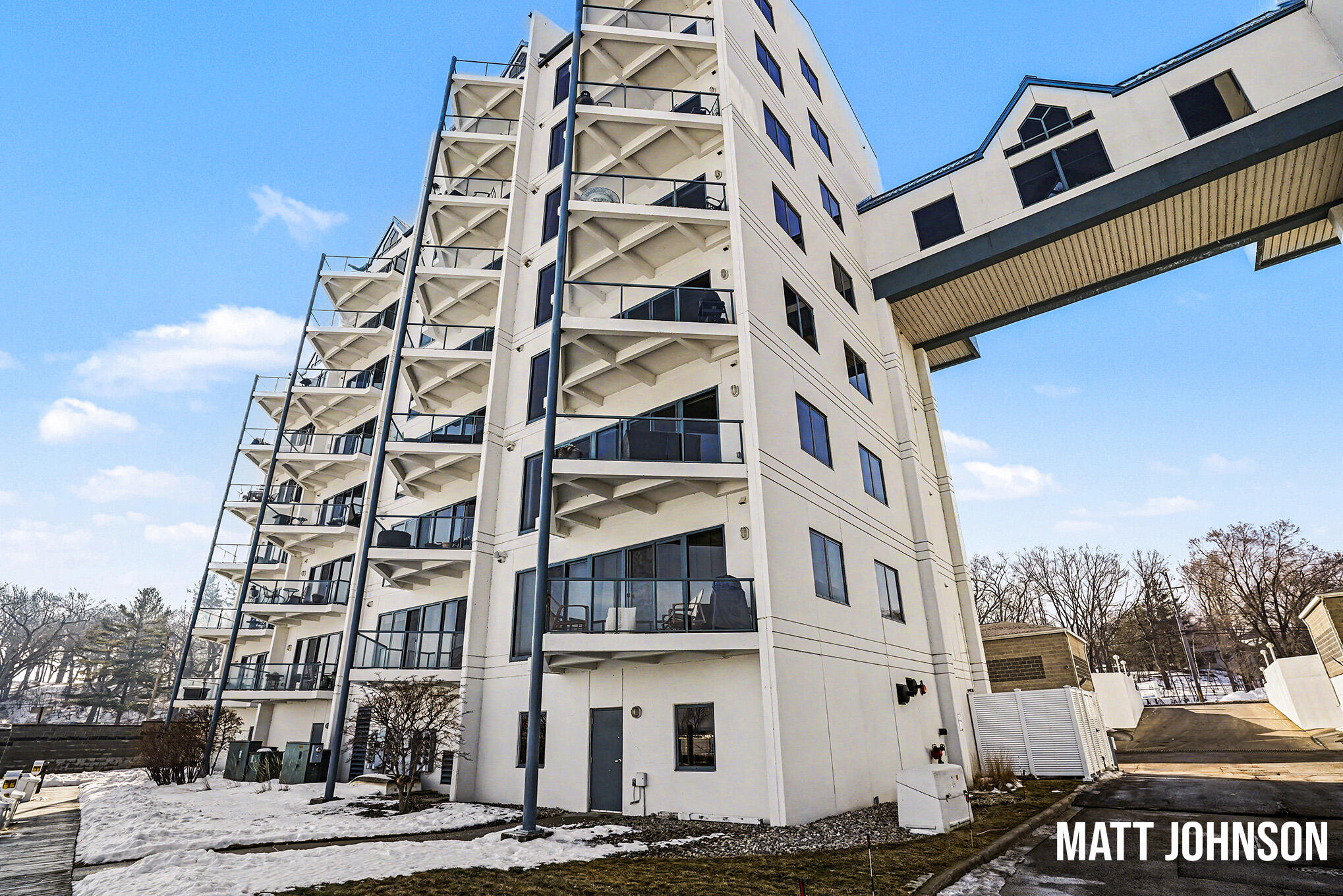 2964 Lakeshore Drive Muskegon MI 49441