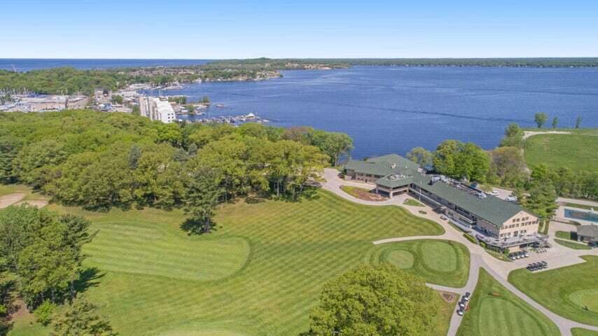 2964 Lakeshore Drive Muskegon MI 49441