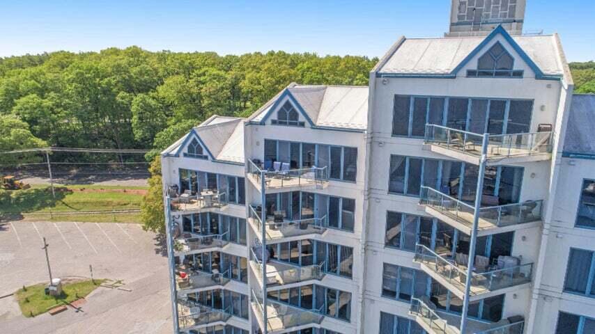 2964 Lakeshore Drive Muskegon MI 49441