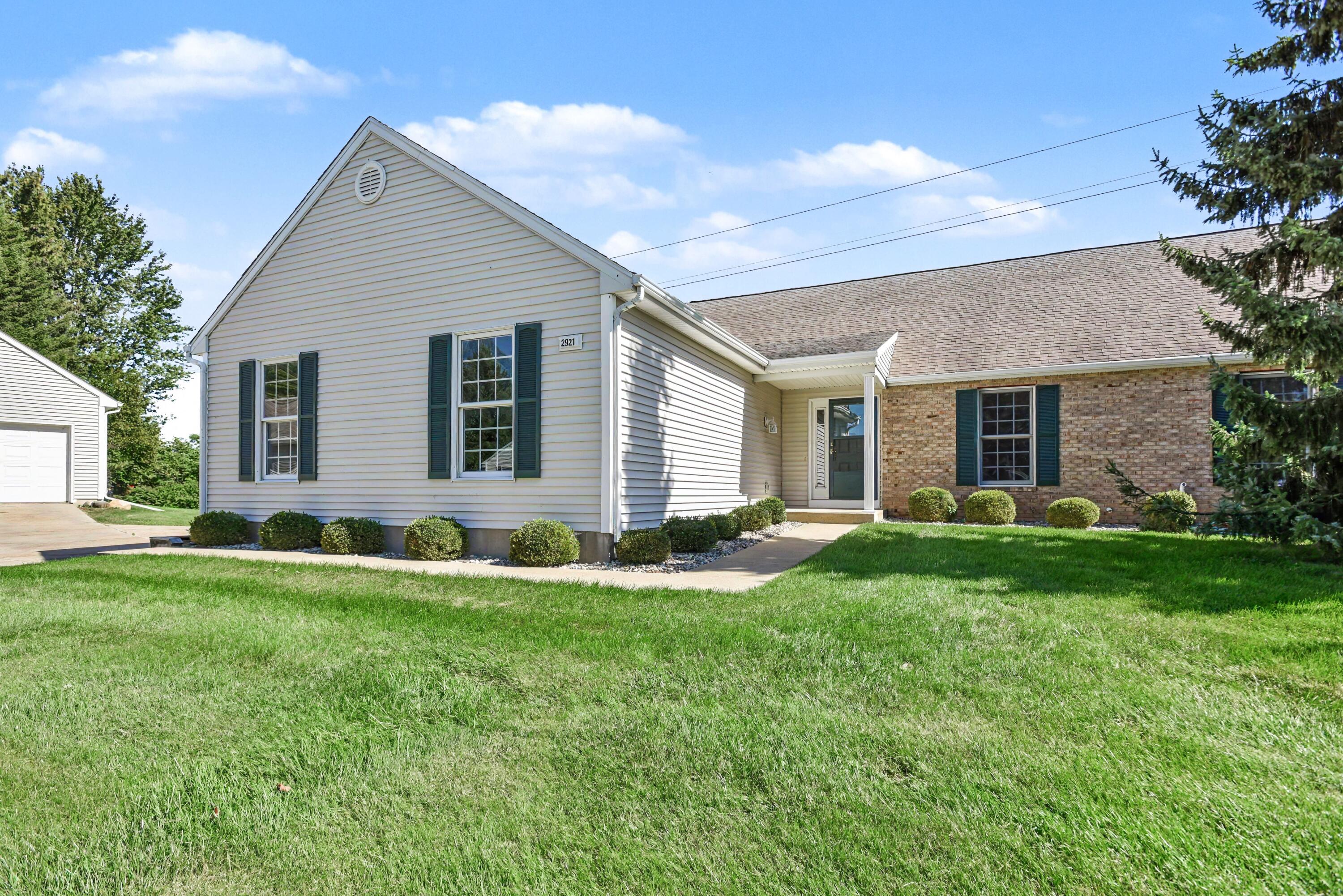 2921 Hunters Place Kalamazoo MI 49048