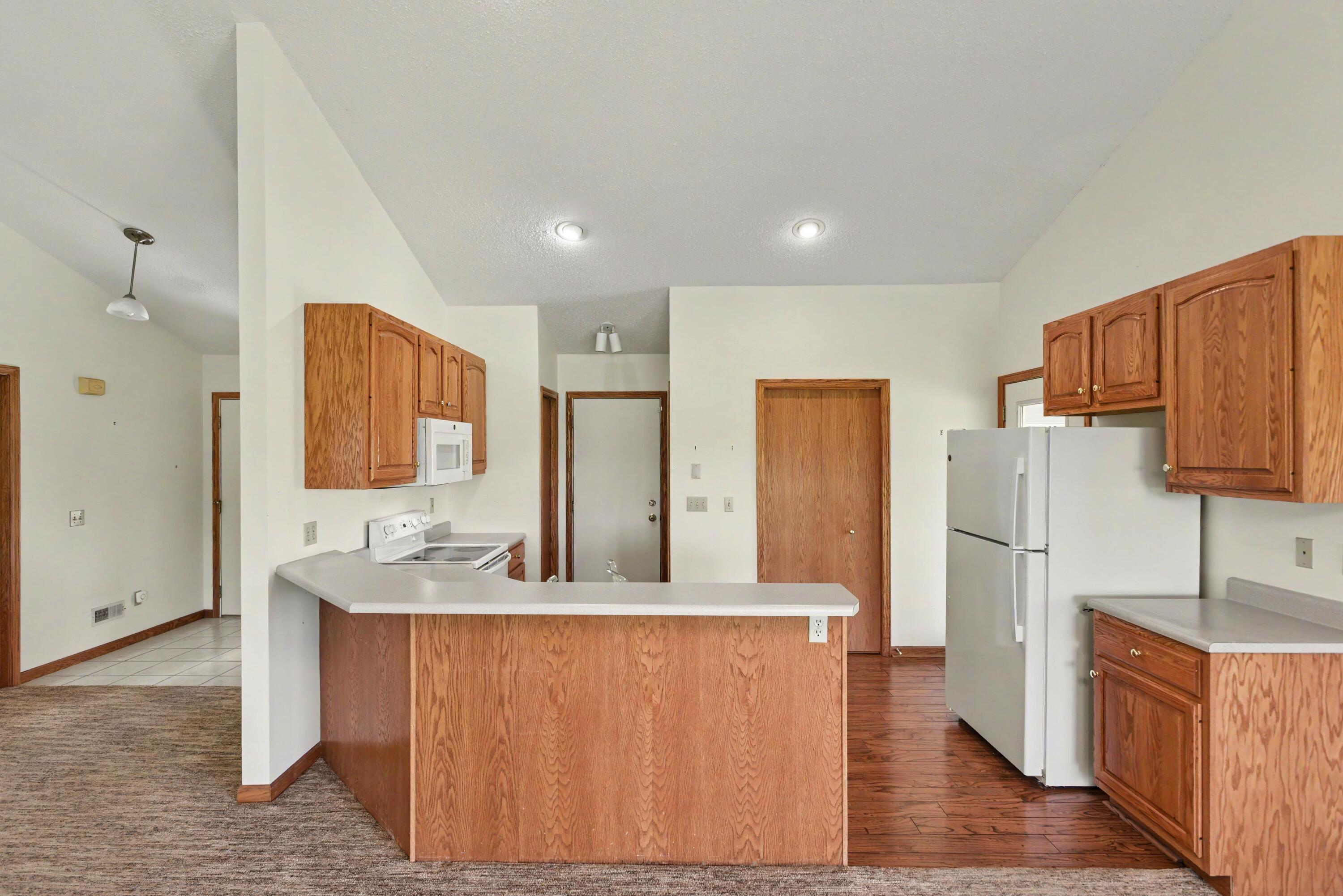 2921 Hunters Place Kalamazoo MI 49048