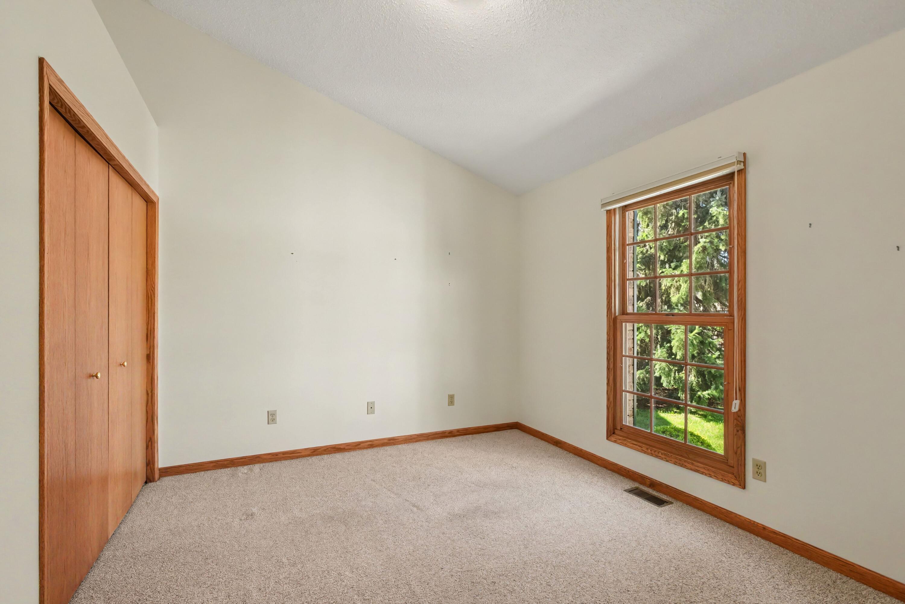 2921 Hunters Place Kalamazoo MI 49048