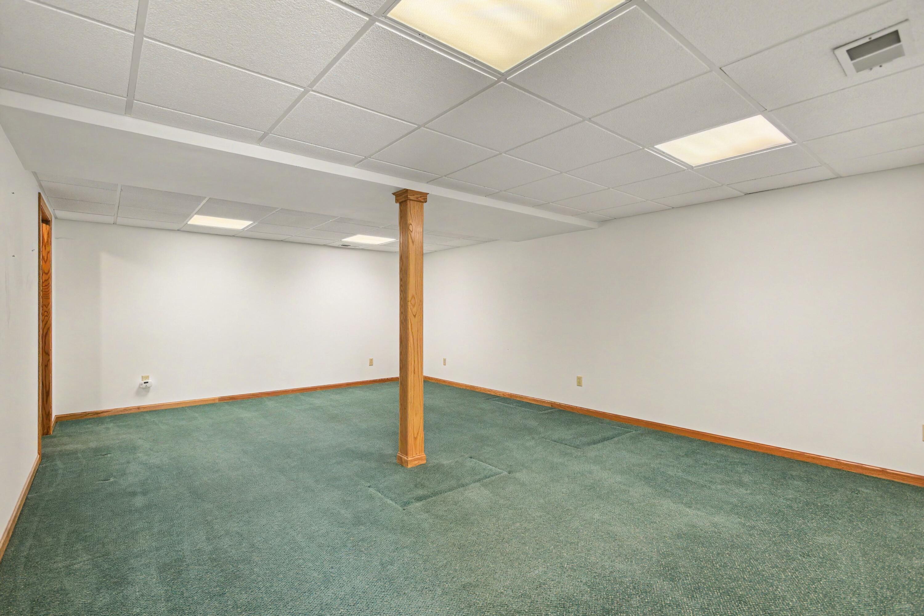 2921 Hunters Place Kalamazoo MI 49048