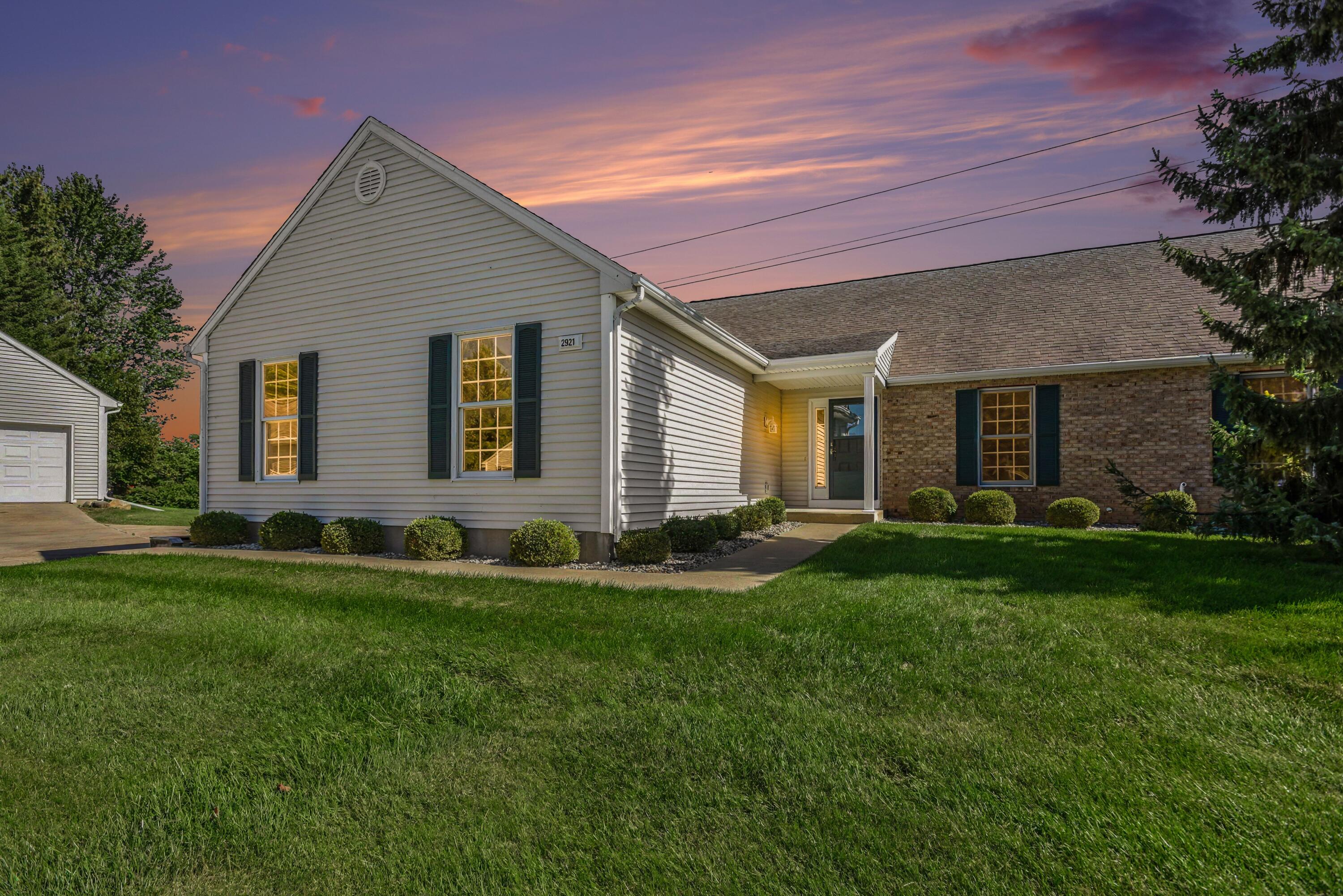 2921 Hunters Place Kalamazoo MI 49048