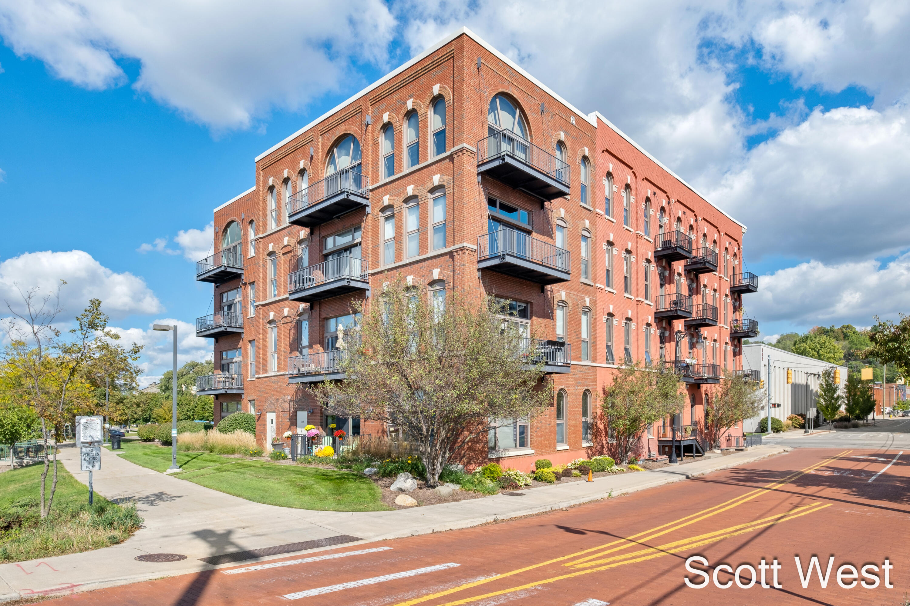 801 Monroe Avenue NW Grand Rapids MI 49503
