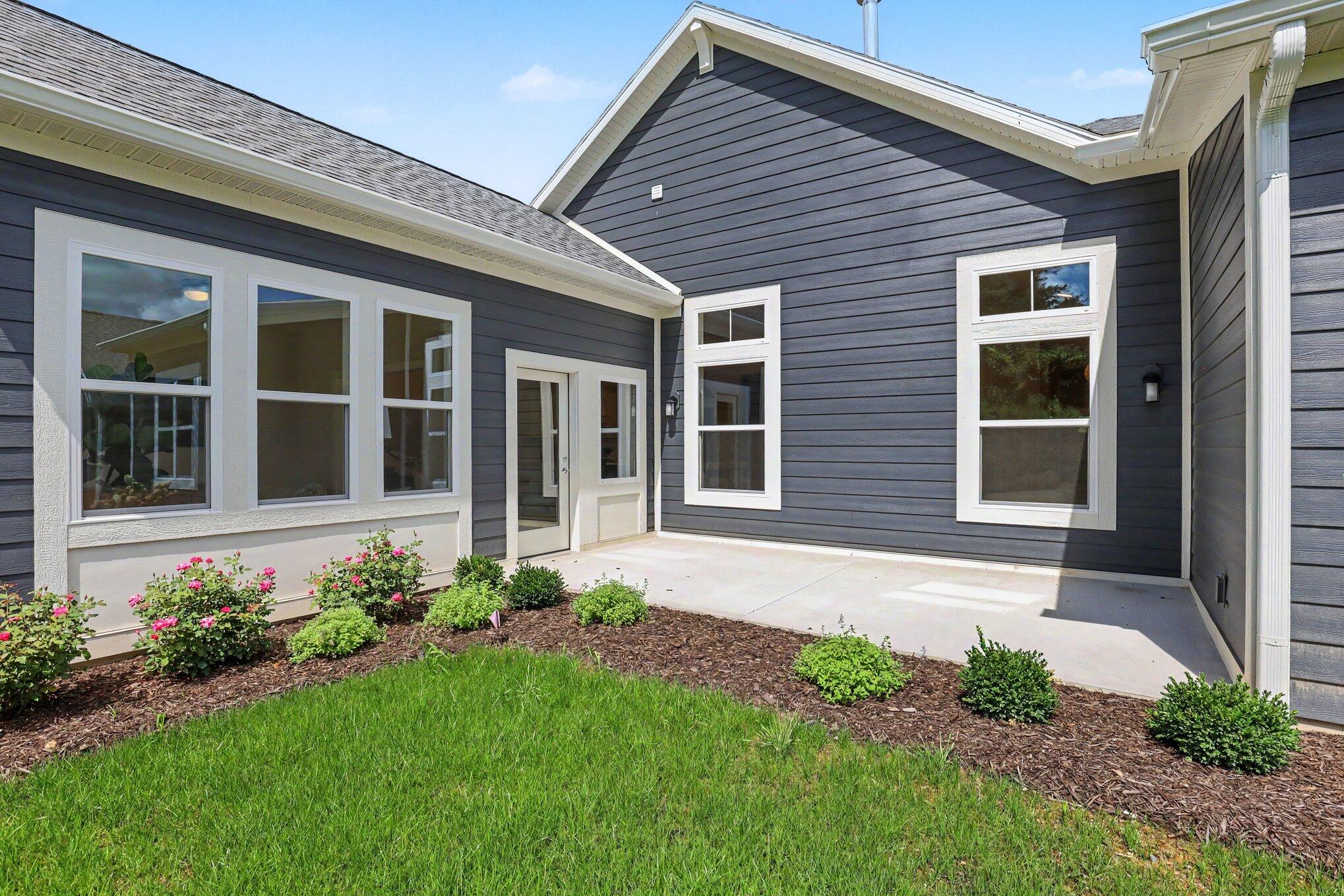 4708 Knapp Bluff Drive NE Grand Rapids MI 49525