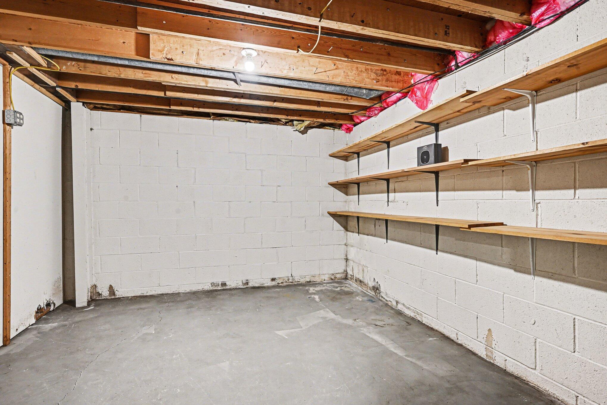 242 Dunbarton Court Kalamazoo MI 49006