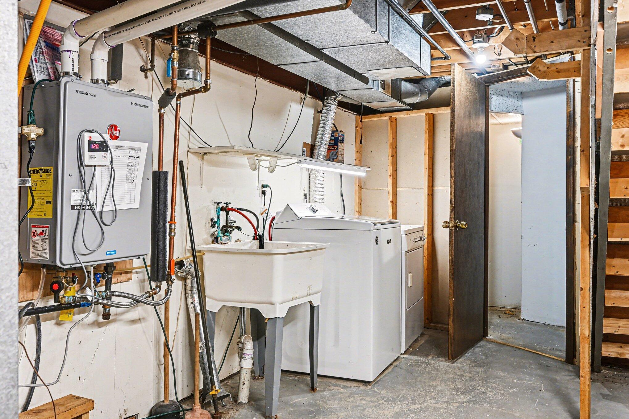 242 Dunbarton Court Kalamazoo MI 49006