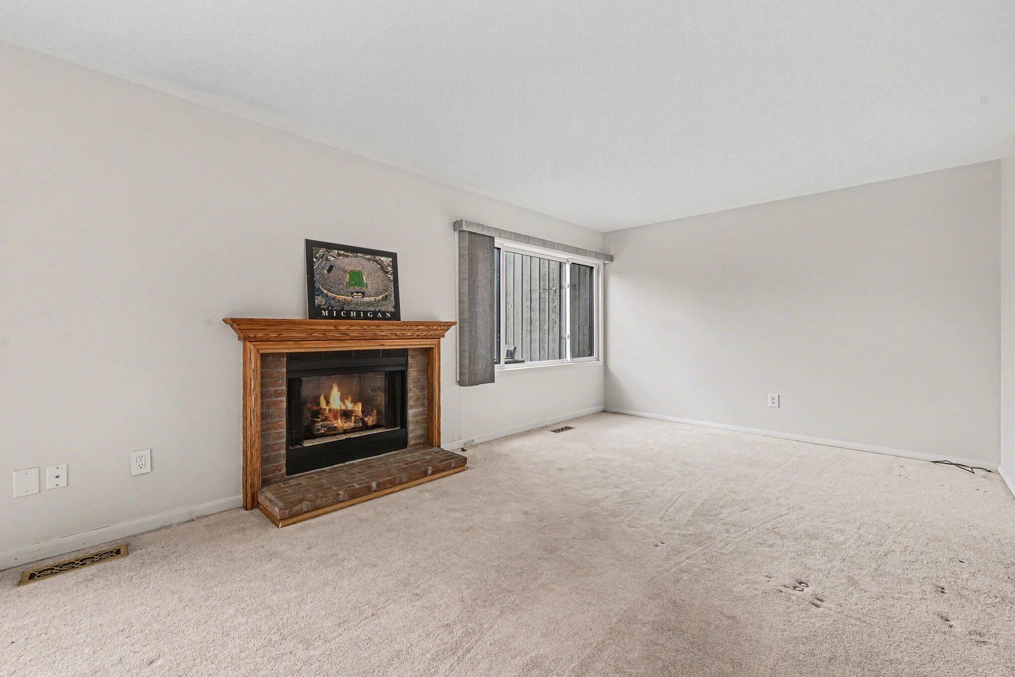 242 Dunbarton Court Kalamazoo MI 49006