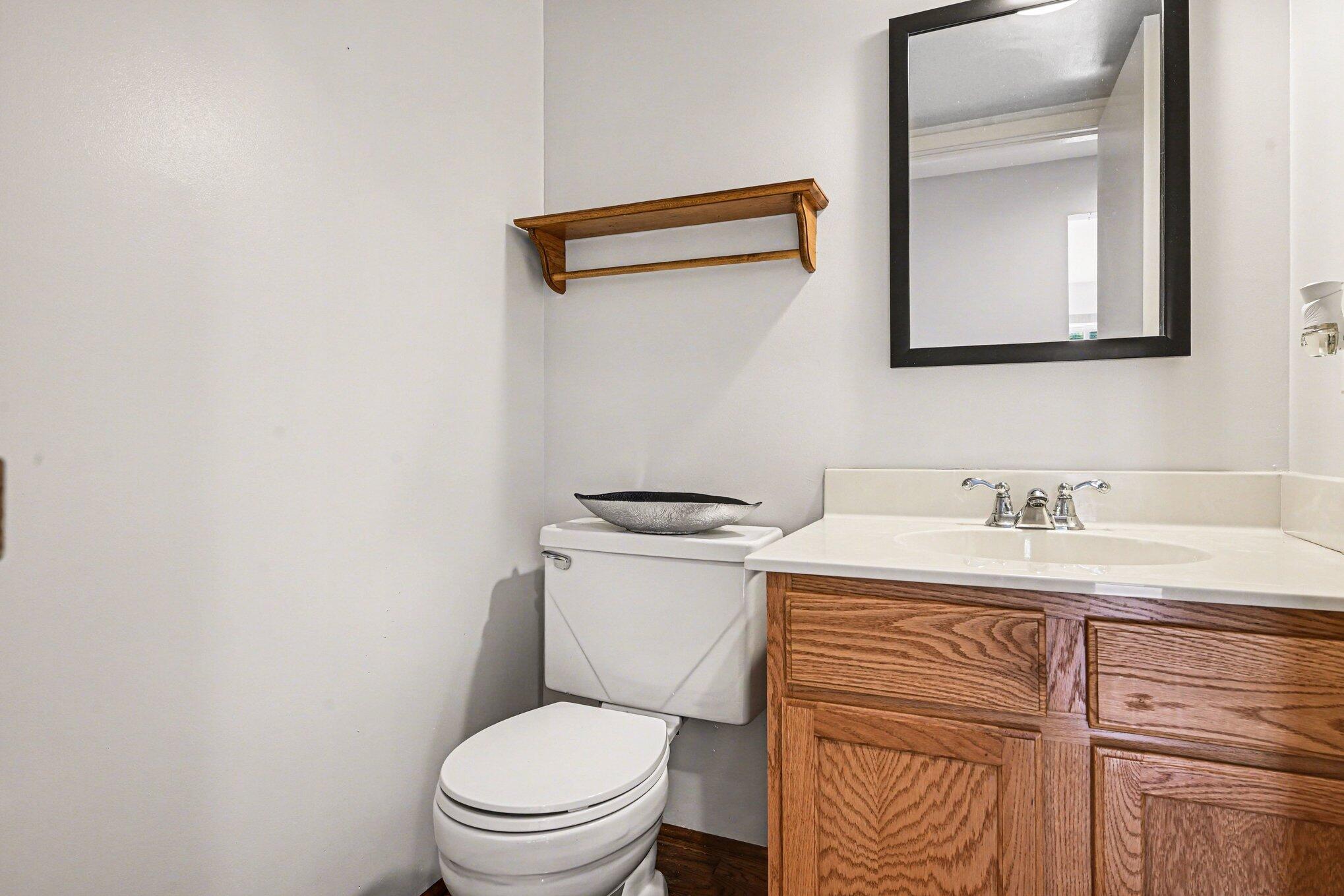 242 Dunbarton Court Kalamazoo MI 49006